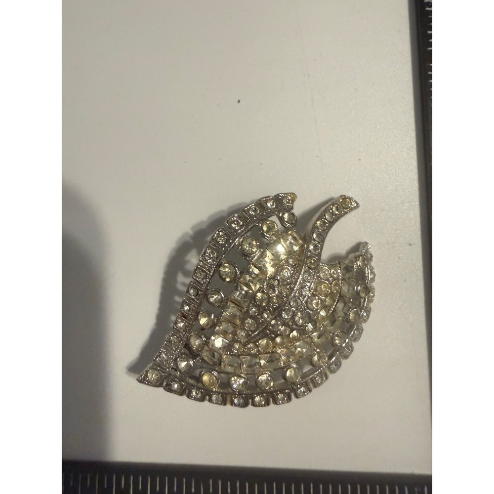 Vintage Silver Tone Rhinestone Leaf Brooch Pin Clear Crystal Botanical Jewelry